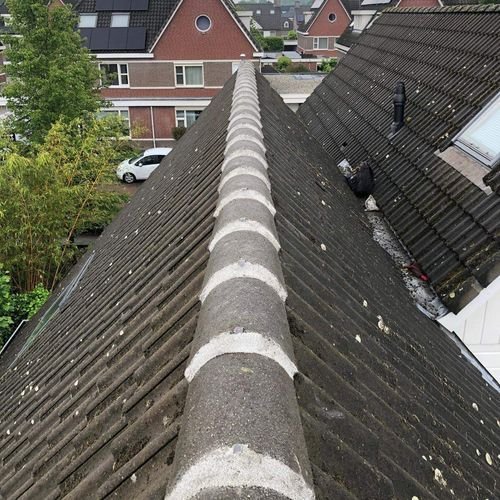 Delft Dakinspectie Delft aan de nokvorsten Dakinspectie Delft aan de nokvorsten