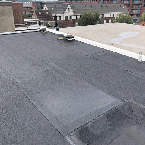 Een nieuw bitumen dak in Delft Een nieuw bitumen dak in Delft